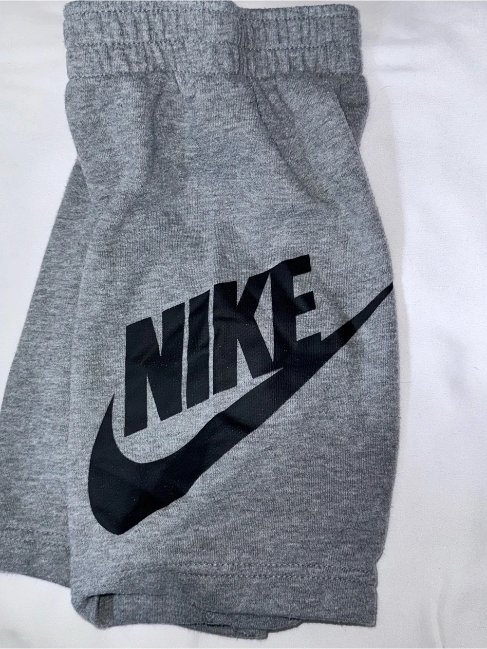 Nike size 5-6 years Grey sweatpants Shorts